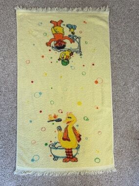 Vintage Franco Sesame Street Child's Bath Towel USA Yellow/fringe 21x38